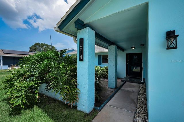 1614 DALE CIRCLE N, Dunedin, FL 34698