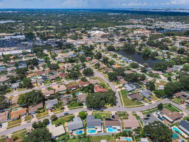 1614 DALE CIRCLE N, Dunedin, FL 34698
