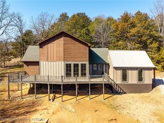 609 Candlelight Lane, Cedarville, AR 72932