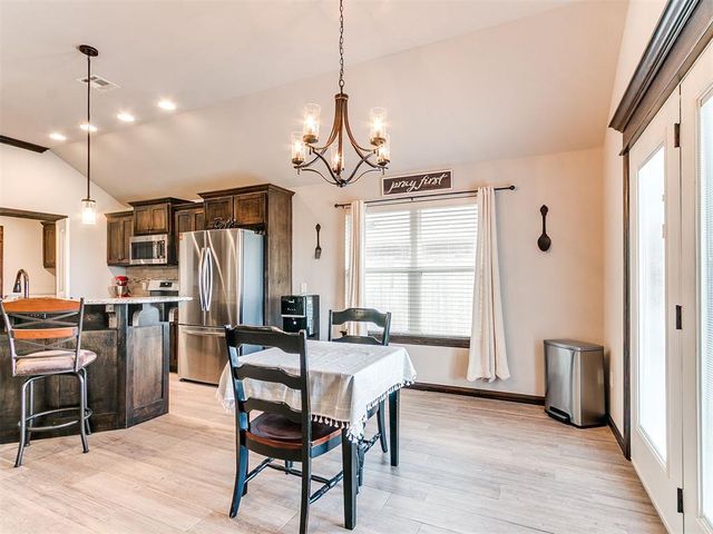 9432 NW 86th Street, Yukon, OK 73099