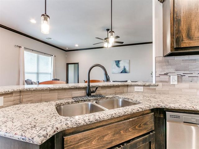 9432 NW 86th Street, Yukon, OK 73099