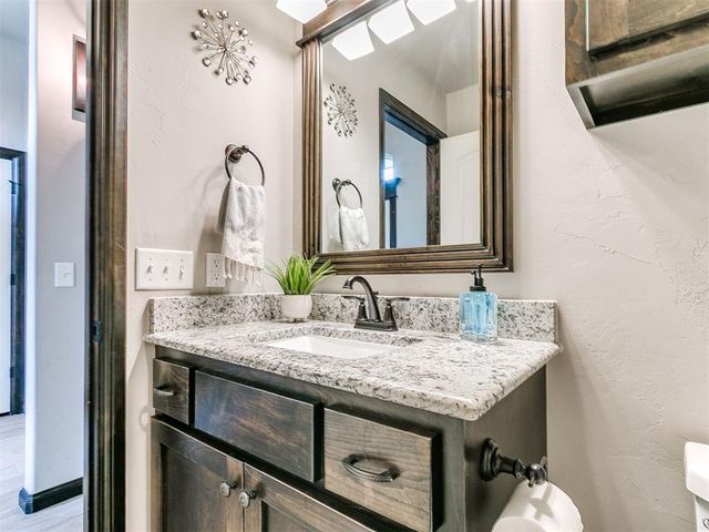 9432 NW 86th Street, Yukon, OK 73099