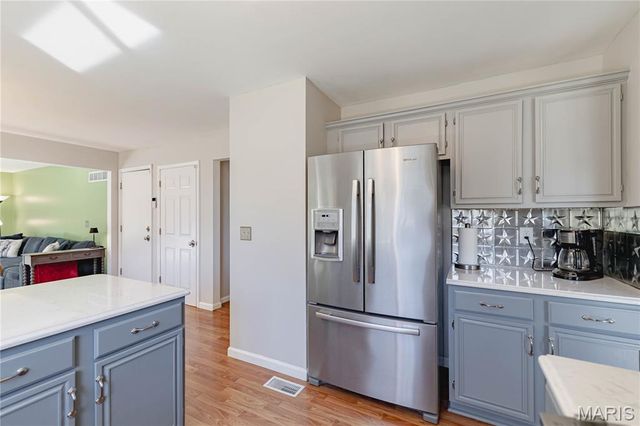 2920 Sherwood Drive, Florissant, MO 63031