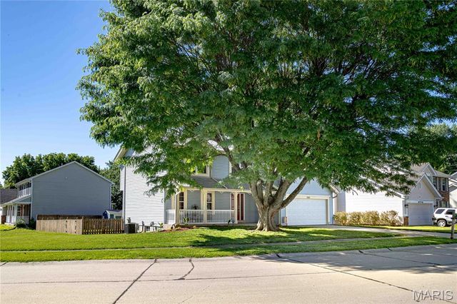 2920 Sherwood Drive, Florissant, MO 63031