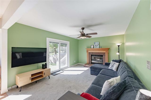2920 Sherwood Drive, Florissant, MO 63031