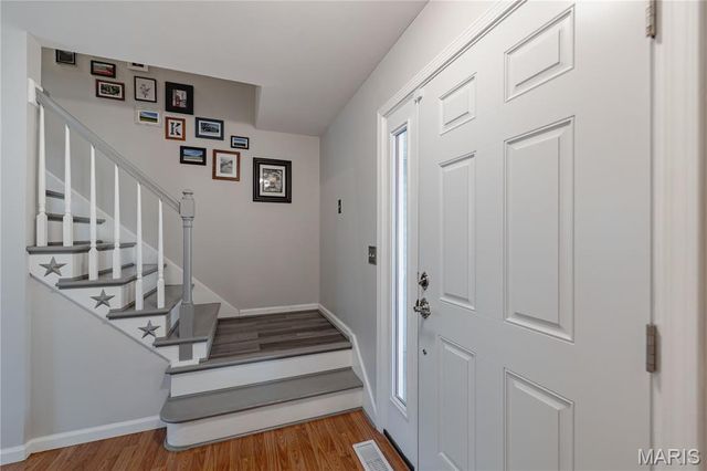 2920 Sherwood Drive, Florissant, MO 63031