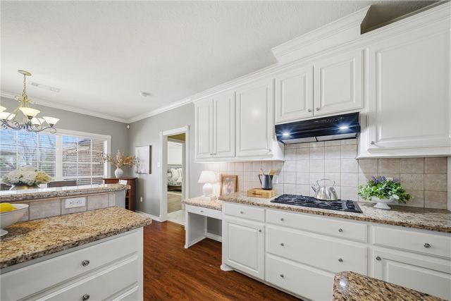 2006 Ravenstone Loop, College Station, TX 77845