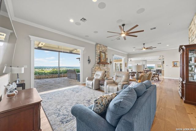 1299 Mystic Pkwy, Spring Branch, TX 78070