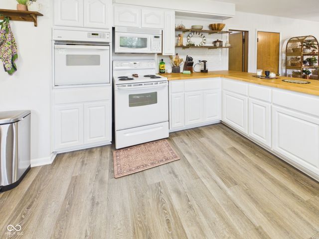 107 Tanglewood Drive, Anderson, IN 46012