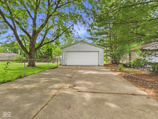 107 Tanglewood Drive, Anderson, IN 46012