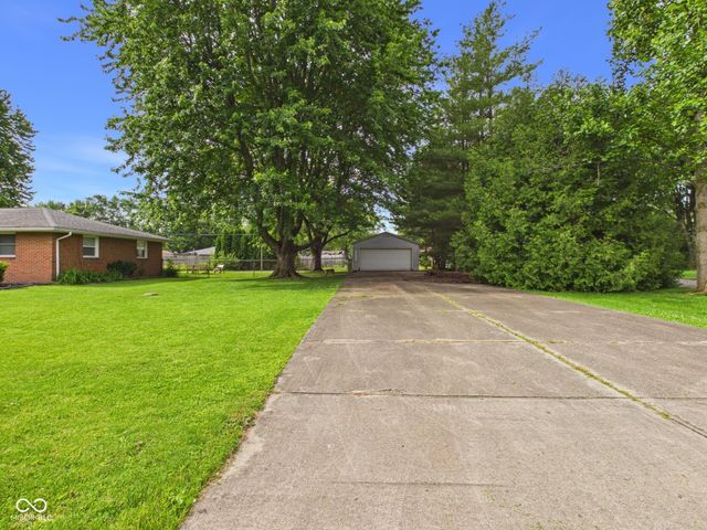 107 Tanglewood Drive, Anderson, IN 46012