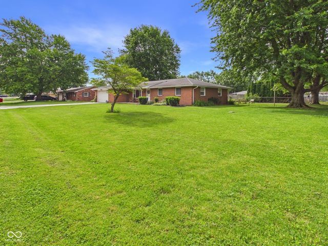 107 Tanglewood Drive, Anderson, IN 46012