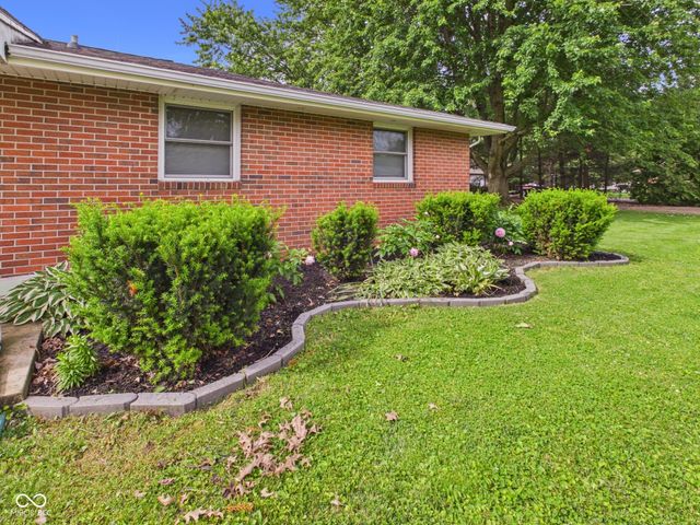 107 Tanglewood Drive, Anderson, IN 46012