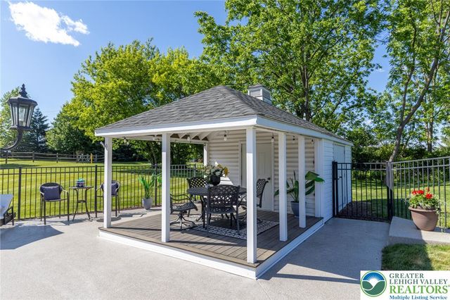 4508 Homestead Drive, Lower Nazareth Twp, PA 18064