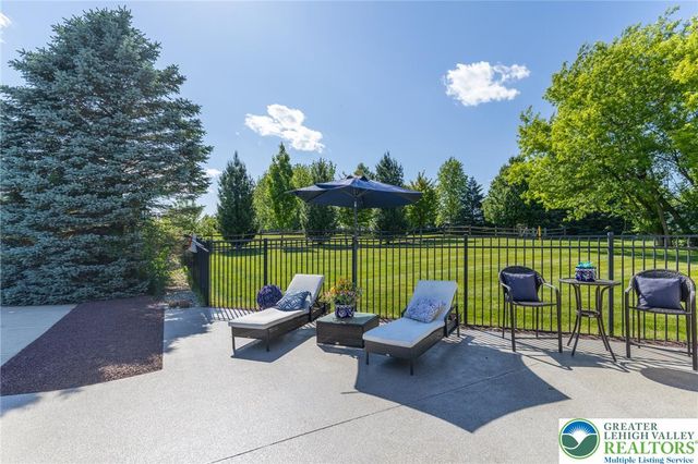 4508 Homestead Drive, Lower Nazareth Twp, PA 18064