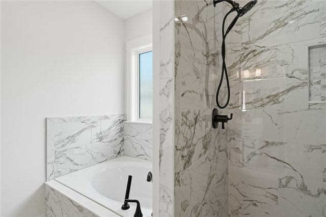 405 Country Walk Circle, Brunswick, GA 31525