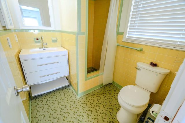 1208 N HALIFAX AVENUE, Daytona Beach, FL 32118