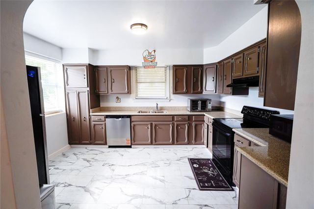 1208 N HALIFAX AVENUE, Daytona Beach, FL 32118