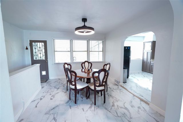 1208 N HALIFAX AVENUE, Daytona Beach, FL 32118