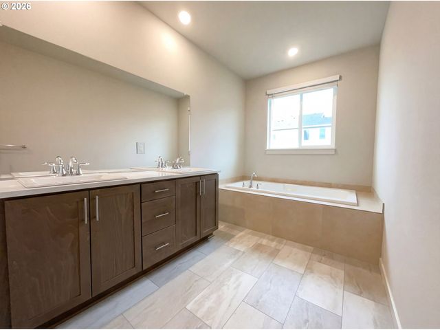 3616 Ne 170TH St, Vancouver, WA 98686