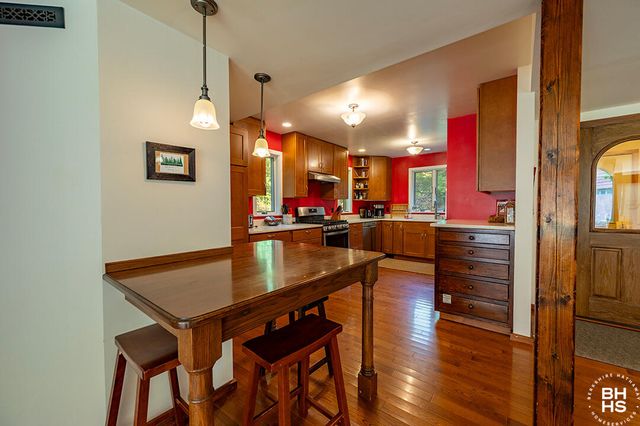 484 Hardy Road, Wilmington, NY 12997