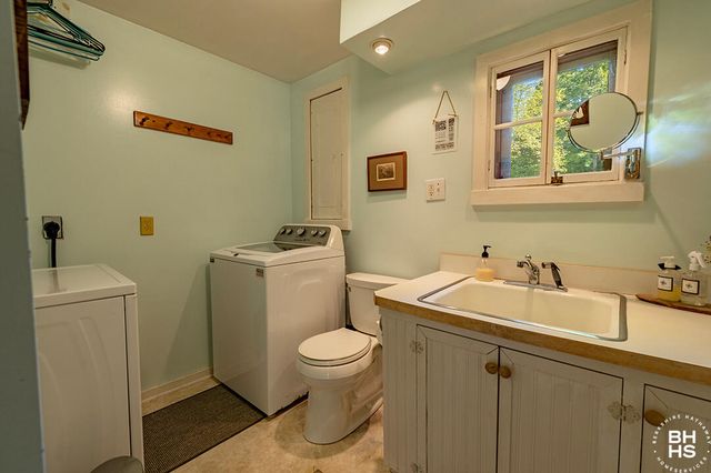 484 Hardy Road, Wilmington, NY 12997