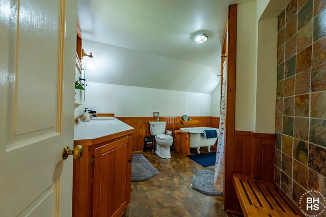 484 Hardy Road, Wilmington, NY 12997