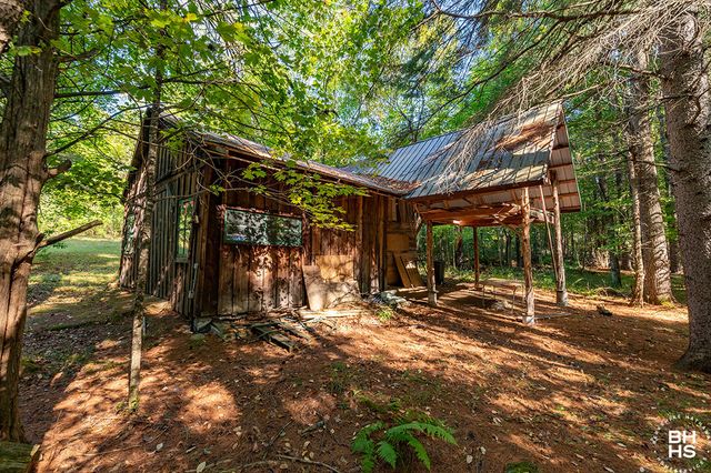 484 Hardy Road, Wilmington, NY 12997