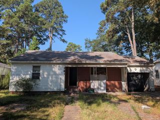 2812 Edgewood Drive, Pine Bluff, AR 71603