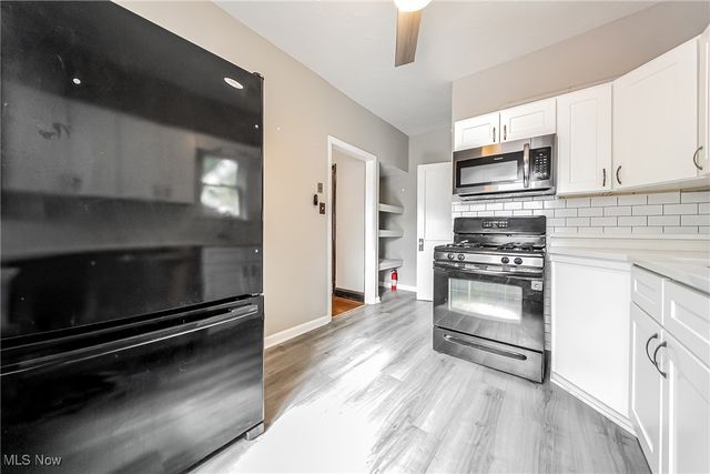 1559 Lauderdale Avenue, Lakewood, OH 44107