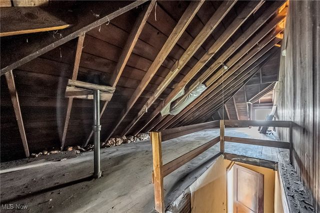 1559 Lauderdale Avenue, Lakewood, OH 44107