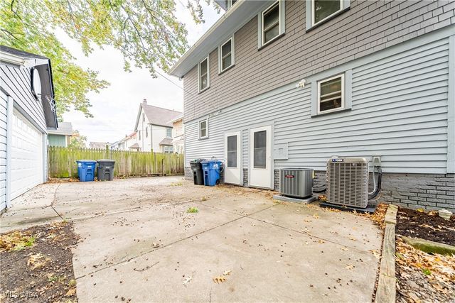 1559 Lauderdale Avenue, Lakewood, OH 44107