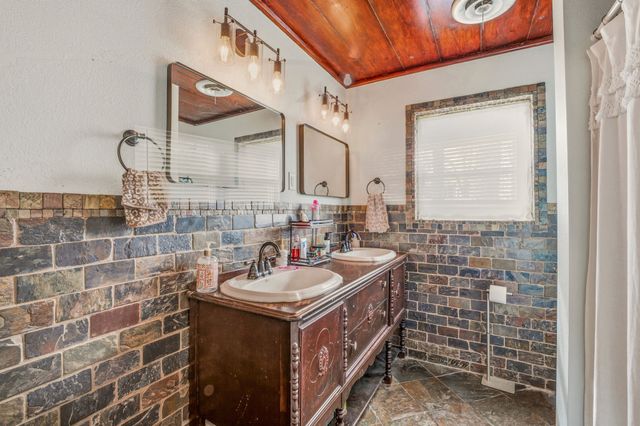 1380 N Rose Drive, Stephenville, TX 76401