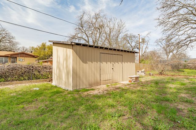 1380 N Rose Drive, Stephenville, TX 76401