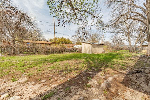 1380 N Rose Drive, Stephenville, TX 76401