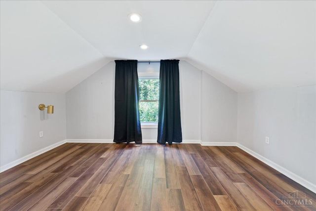 2304 E Galbraith Road, Reading, OH 45237