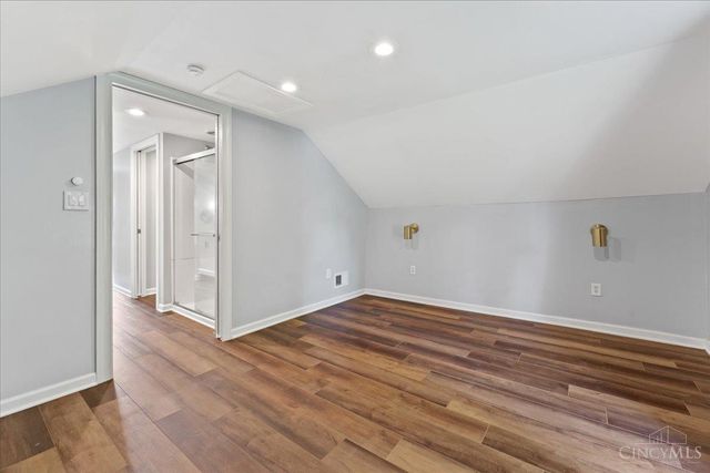 2304 E Galbraith Road, Reading, OH 45237