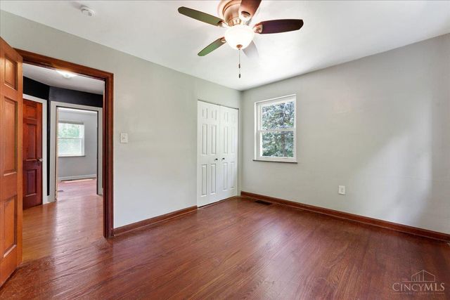 2304 E Galbraith Road, Reading, OH 45237
