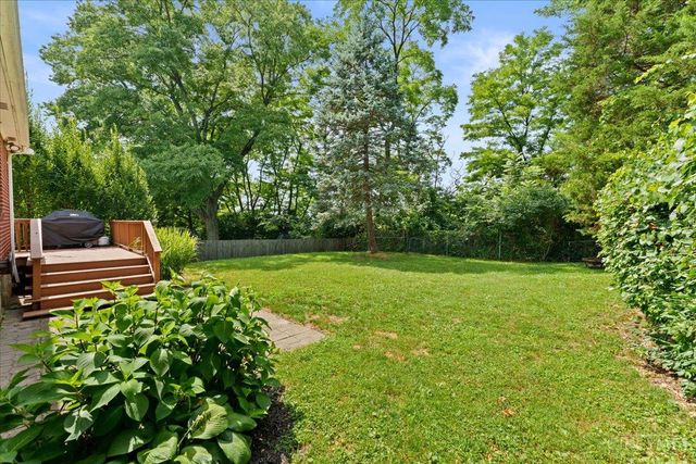 2304 E Galbraith Road, Reading, OH 45237