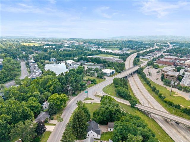 2304 E Galbraith Road, Reading, OH 45237