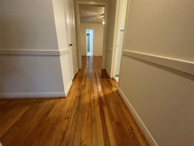 5042 Grape Street, Houston, TX 77096