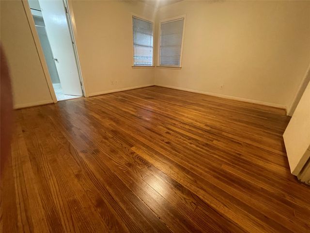 5042 Grape Street, Houston, TX 77096