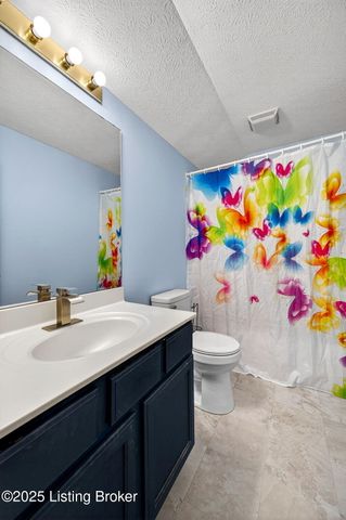 4112 Willowview Blvd, Louisville, KY 40299
