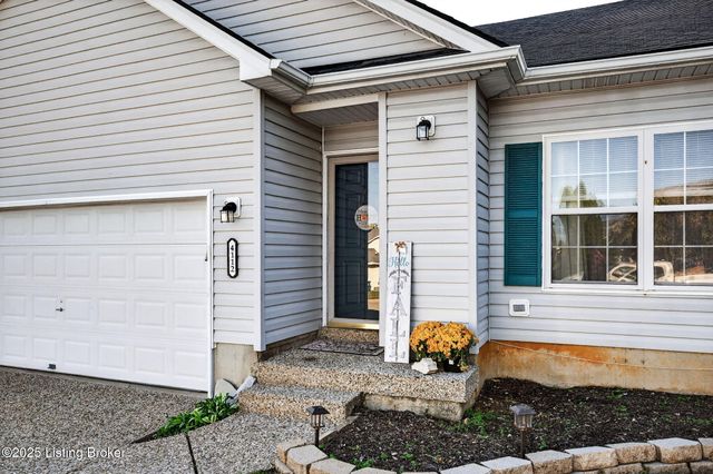 4112 Willowview Blvd, Louisville, KY 40299