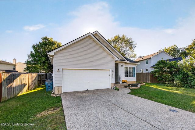 4112 Willowview Blvd, Louisville, KY 40299