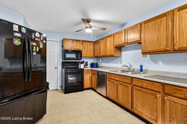 4112 Willowview Blvd, Louisville, KY 40299