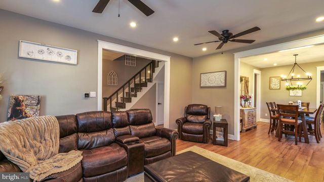 675 CAINS MILL ROAD, Williamstown, NJ 08094
