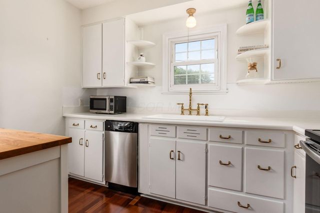 359 E Royal Forest Boulevard, Columbus, OH 43214