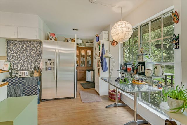 7606 Silverplume CIR, Austin, TX 78757