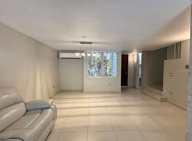 469 ESMERALDA AVENUE 148, Guaynabo, PR 00969